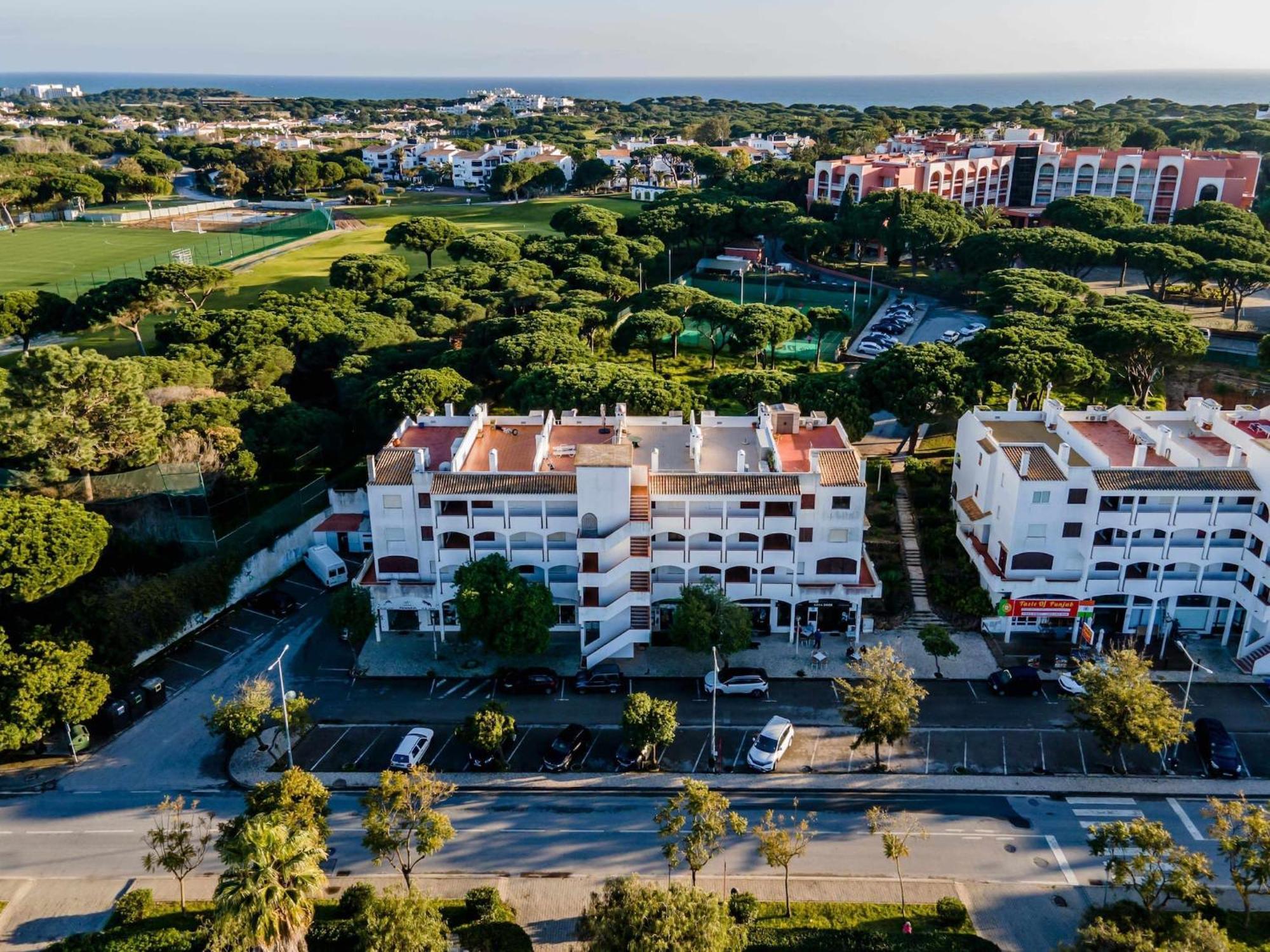 Casa Falesia T2 - Garden View - 5 Min From The Beach - Wifi 奥霍斯德古阿 外观 照片